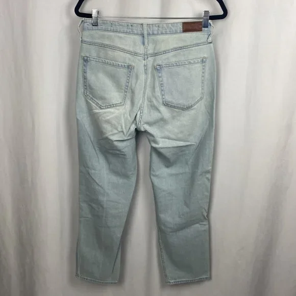 Hollister Ultra High Rise Mom Jeans Light Wash Distressed - Size 7R - 28 - Picture 8 of 10